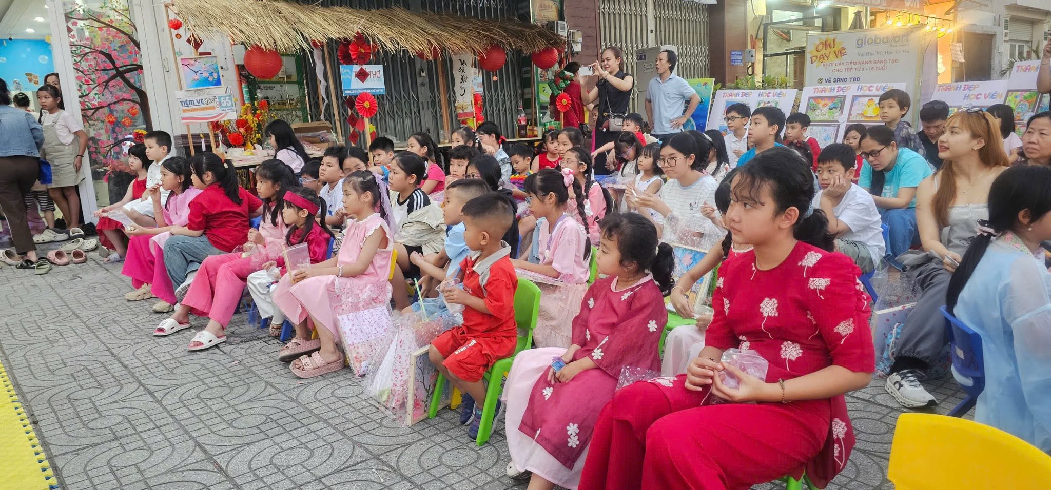 Sự kết hợp hoàn hảo giữa ngoại ngữ và phát triển tư duy toàn diện